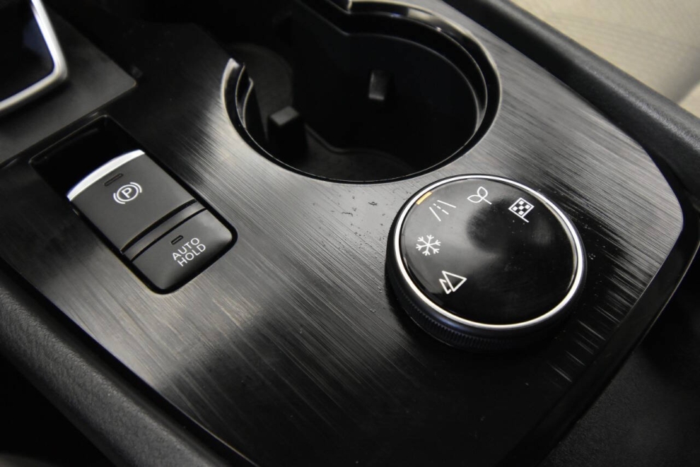 2024 Nissan Rogue SV AWD 4dr Crossover, Black, Mileage: 47,447 - photo 17