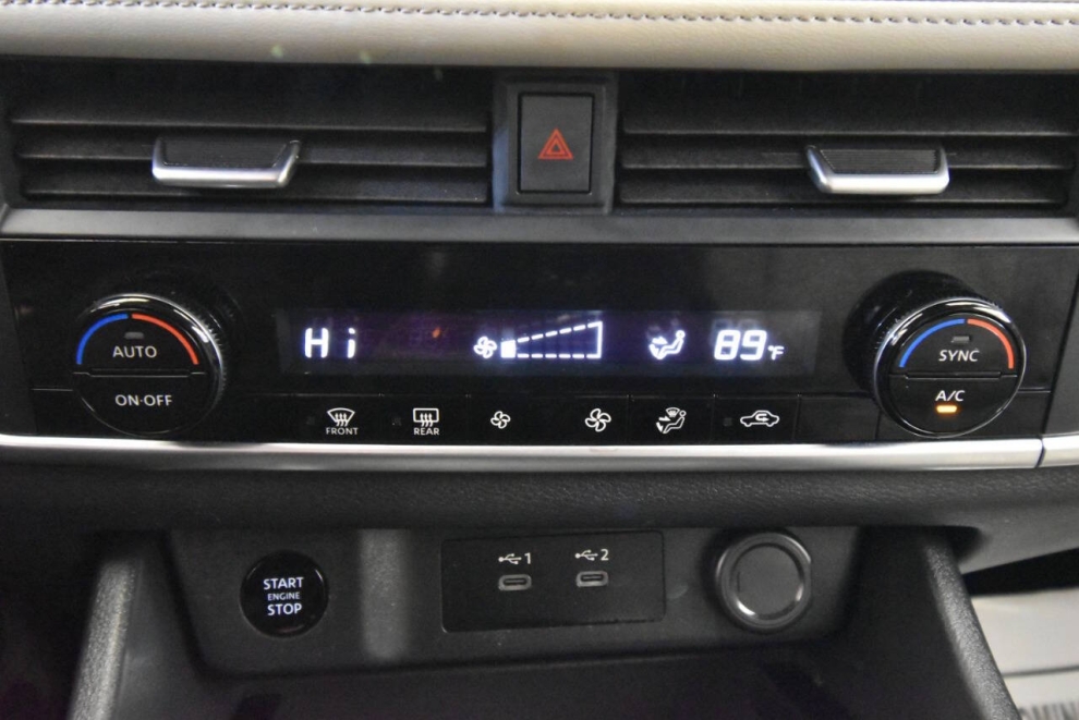 2024 Nissan Rogue SV AWD 4dr Crossover, Black, Mileage: 47,447 - photo 19