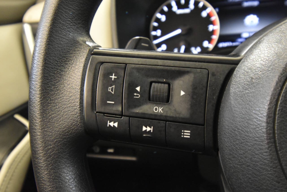 2024 Nissan Rogue SV AWD 4dr Crossover, Black, Mileage: 47,447 - photo 24