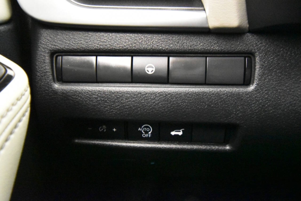 2024 Nissan Rogue SV AWD 4dr Crossover, Black, Mileage: 47,447 - photo 27