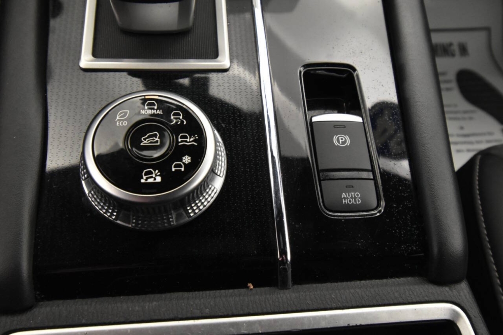 2024 Mitsubishi Outlander SE, White, Mileage: 63,350 - photo 18