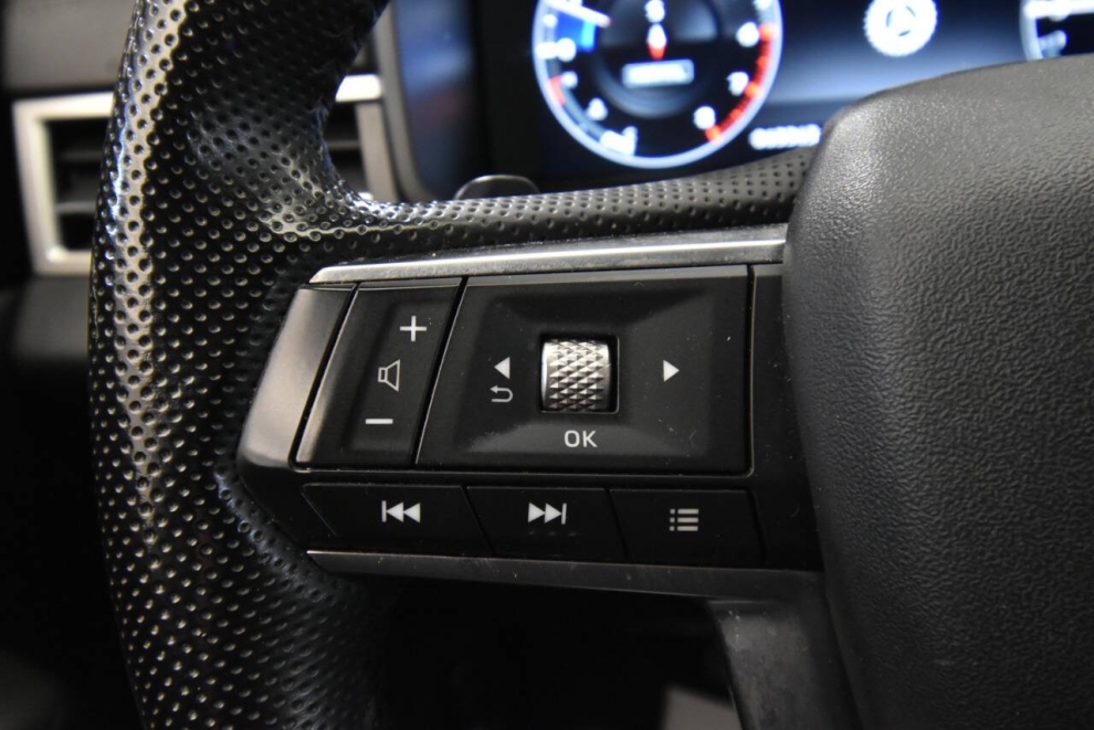 2024 Mitsubishi Outlander SE, White, Mileage: 63,350 - photo 26