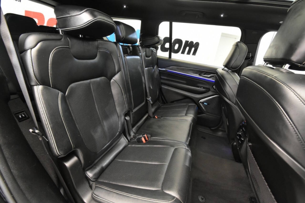 2021 Jeep Grand Cherokee L Overland 4x4 4dr SUV, Black, Mileage: 91,615 - photo 14