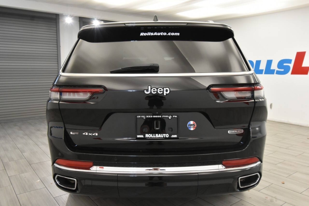 2021 Jeep Grand Cherokee L Overland 4x4 4dr SUV, Black, Mileage: 91,615 - photo 4