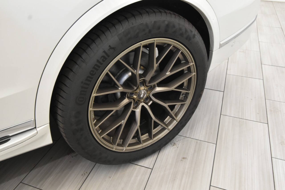 2019 BMW X7 xDrive40i AWD 4dr Sports Activity Vehicle, White, Mileage: 95,617 - photo 9