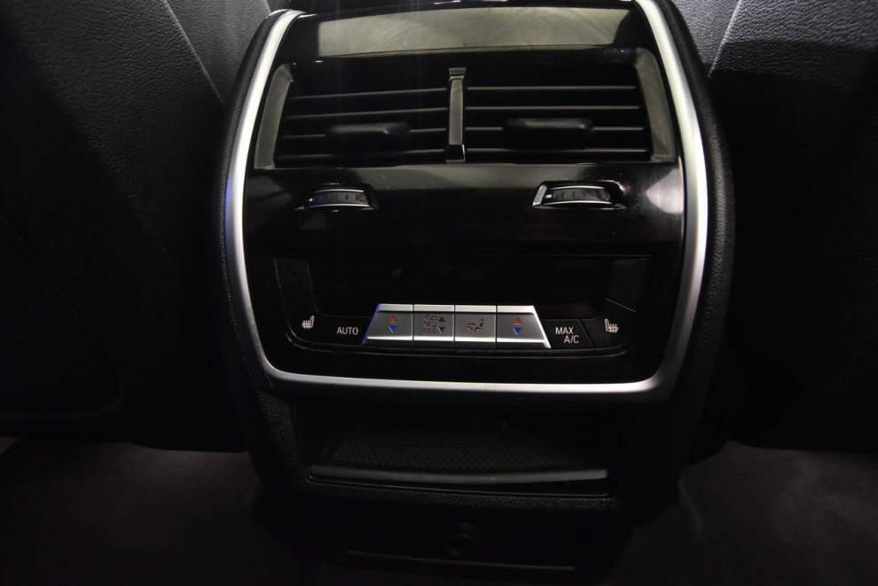 2020 BMW X5 xDrive40i AWD 4dr Sports Activity Vehicle, White, Mileage: 87,558 - photo 19