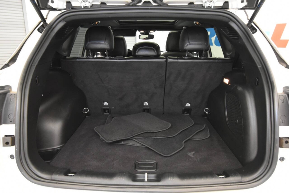 2022 Jeep Compass High Altitude, White, Mileage: 20,094 - photo 31