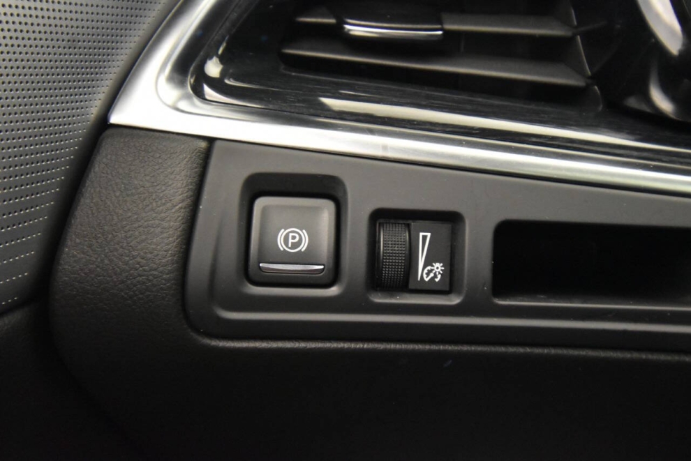 2024 Cadillac XT5 Premium Luxury 4dr SUV, Blanco, Mileage: 60,919 - photo 32