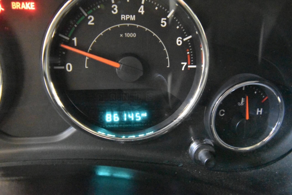 2015 Jeep Wrangler Unlimited Sahara, Black, Mileage: 86,141 - photo 25