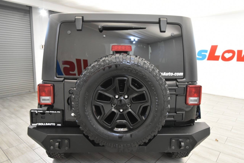 2015 Jeep Wrangler Unlimited Sahara, Black, Mileage: 86,141 - photo 3