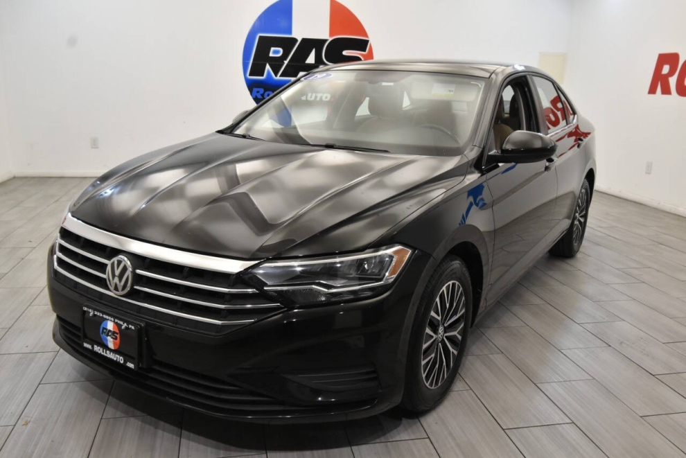 2019 Volkswagen Jetta SE, Black, Mileage: 92,281 