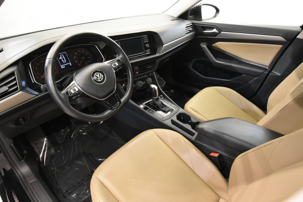 2019 Volkswagen Jetta SE, Black, Mileage: 92,281 - photo 11