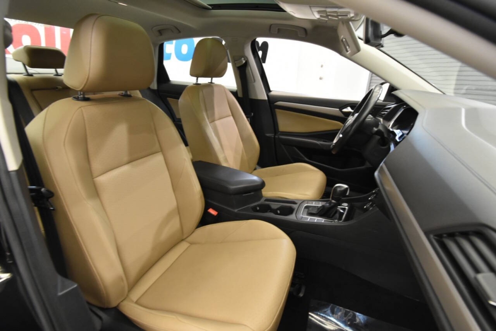 2019 Volkswagen Jetta SE, Black, Mileage: 92,281 - photo 14