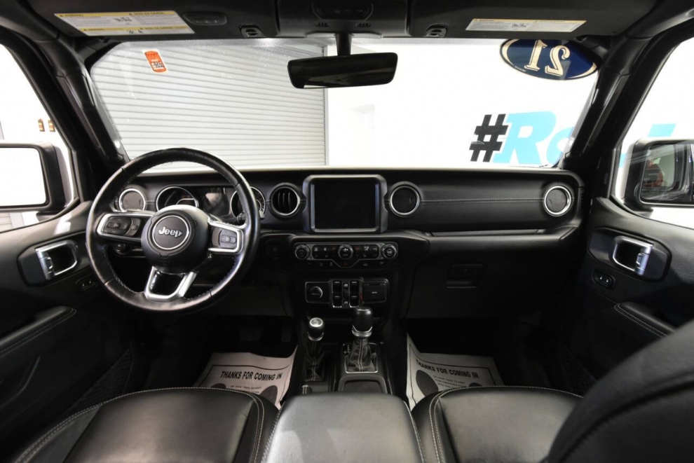 2021 Jeep Wrangler Unlimited Sahara, Black, Mileage: 46,566 - photo 16