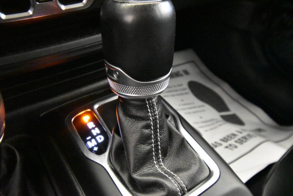 2021 Jeep Wrangler Unlimited Sahara, Black, Mileage: 46,566 - photo 17