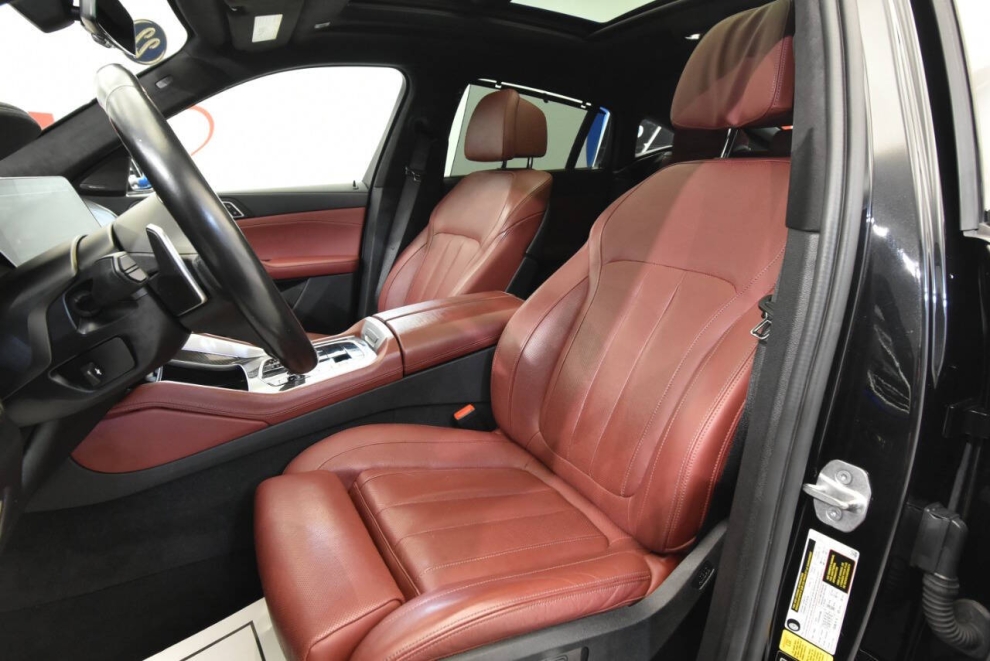 2022 BMW X6 M50i AWD 4dr Sports Activity Coupe, Black, Mileage: 63,904 - photo 10