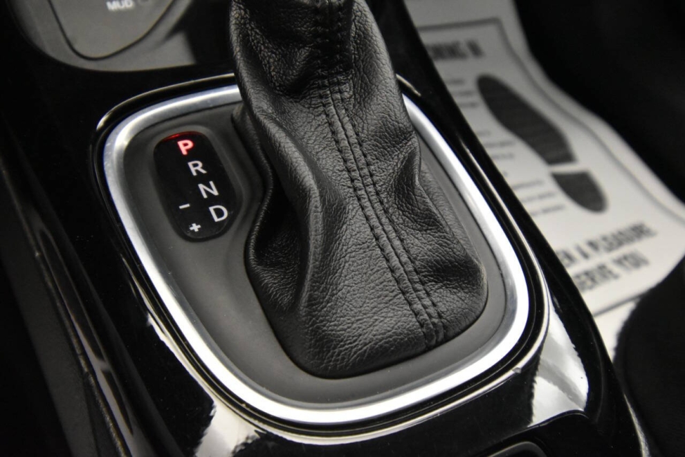 2020 Jeep Compass Altitude, Silver, Mileage: 84,018 - photo 18