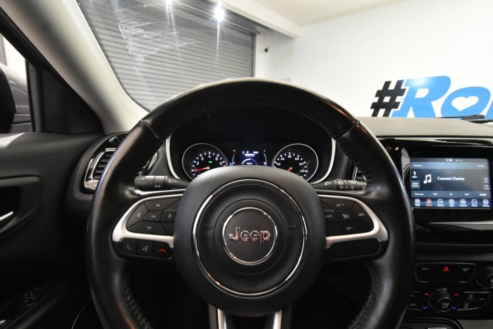 2020 Jeep Compass Altitude, Silver, Mileage: 84,018 - photo 25