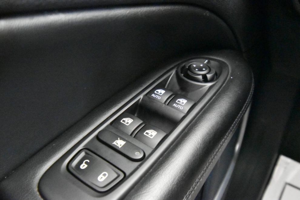 2020 Jeep Compass Altitude, Silver, Mileage: 84,018 - photo 30