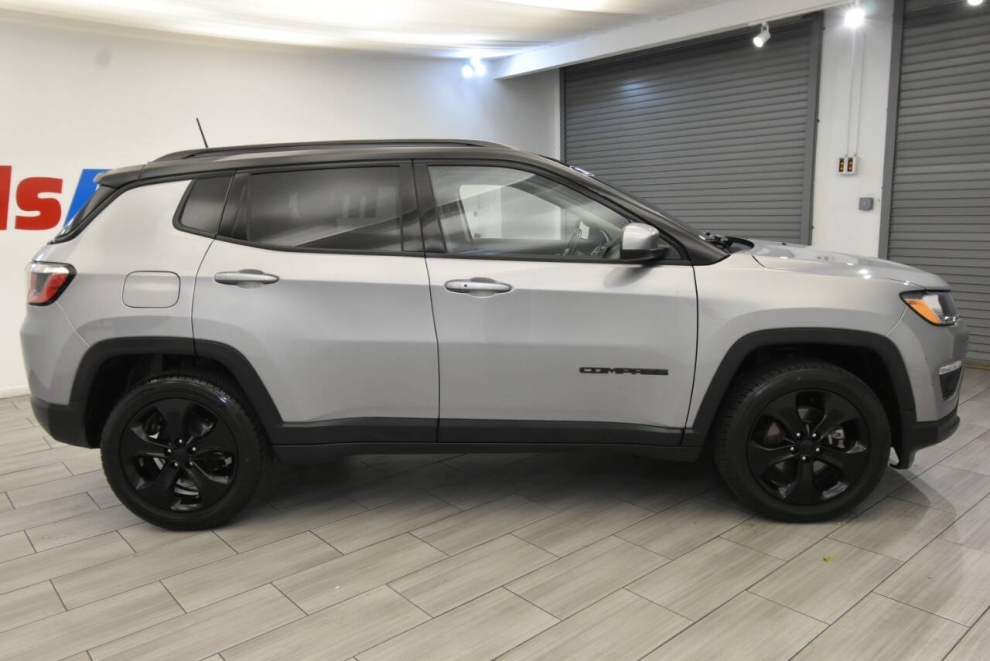 2020 Jeep Compass Altitude, Silver, Mileage: 84,018 - photo 5
