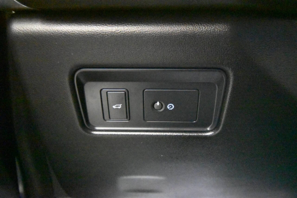 2021 Jaguar F-PACE P250 S AWD 4dr SUV, Blue, Mileage: 64,229 - photo 27