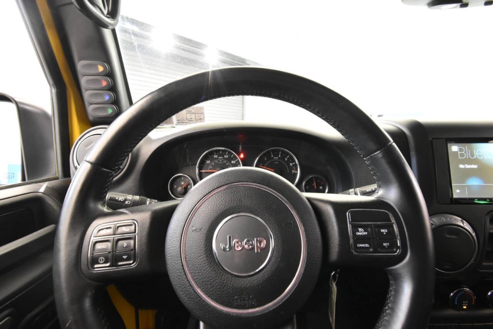 2015 Jeep Wrangler Unlimited, Yellow, Mileage: 20,602 - photo 22