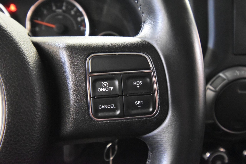 2015 Jeep Wrangler Unlimited, Yellow, Mileage: 20,602 - photo 24