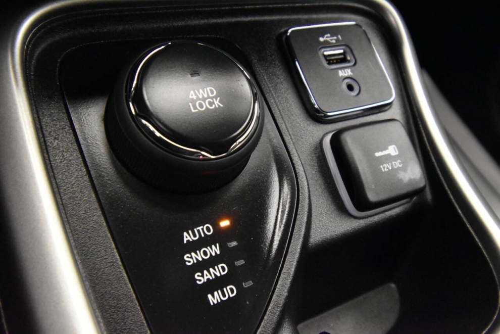 2020 Jeep Compass High Altitude, White, Mileage: 45,230 - photo 20