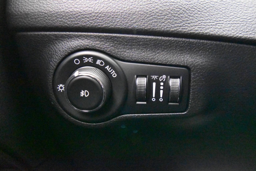 2020 Jeep Compass High Altitude, White, Mileage: 45,230 - photo 30