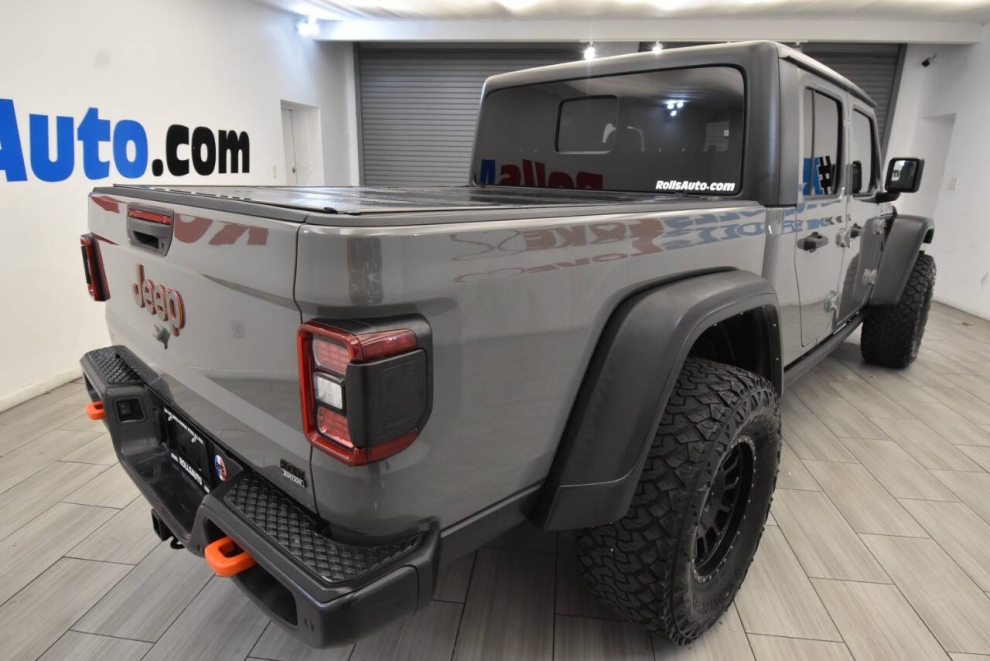 2021 Jeep Gladiator Mojave 4x4 4dr Crew Cab 5.0 ft. SB, Gray, Mileage: 78,577 - photo 4