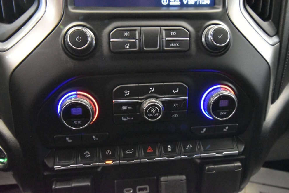 2020 Chevrolet Silverado 1500 LT Trail Boss, Black, Mileage: 61,376 - photo 17