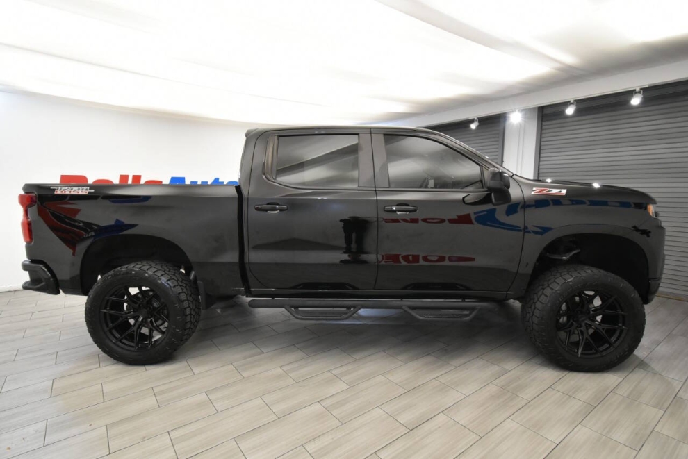 2020 Chevrolet Silverado 1500 LT Trail Boss, Black, Mileage: 61,376 - photo 5