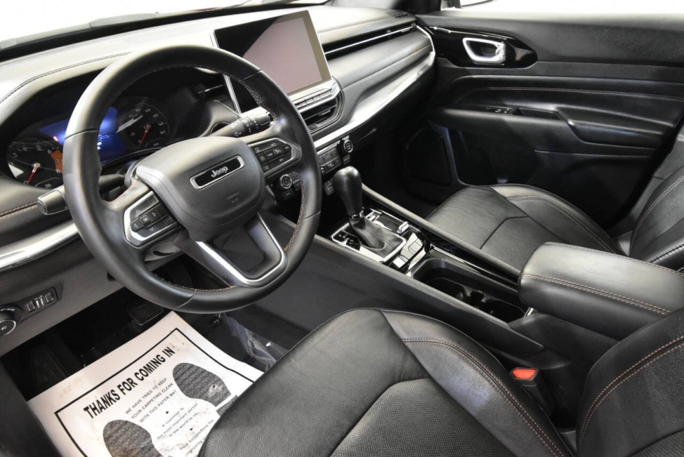 2022 Jeep Compass, Red, Mileage: 28,732 - photo 11