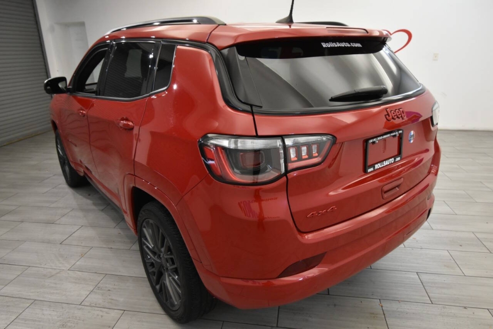 2022 Jeep Compass, Red, Mileage: 28,732 - photo 2