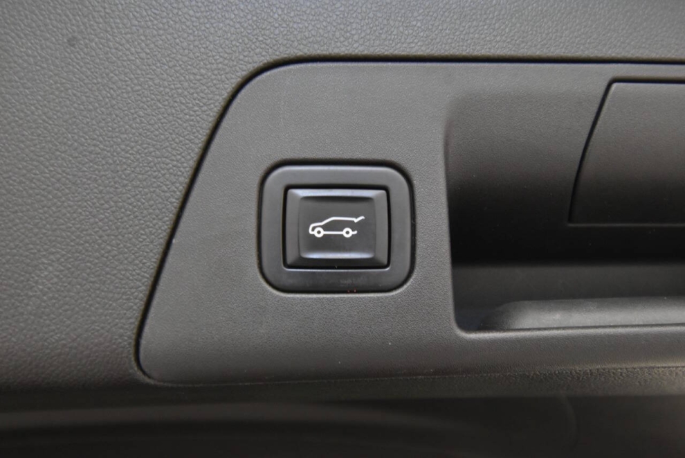 2022 Buick Envision Essence AWD 4dr Crossover, Black, Mileage: 41,525 - photo 33