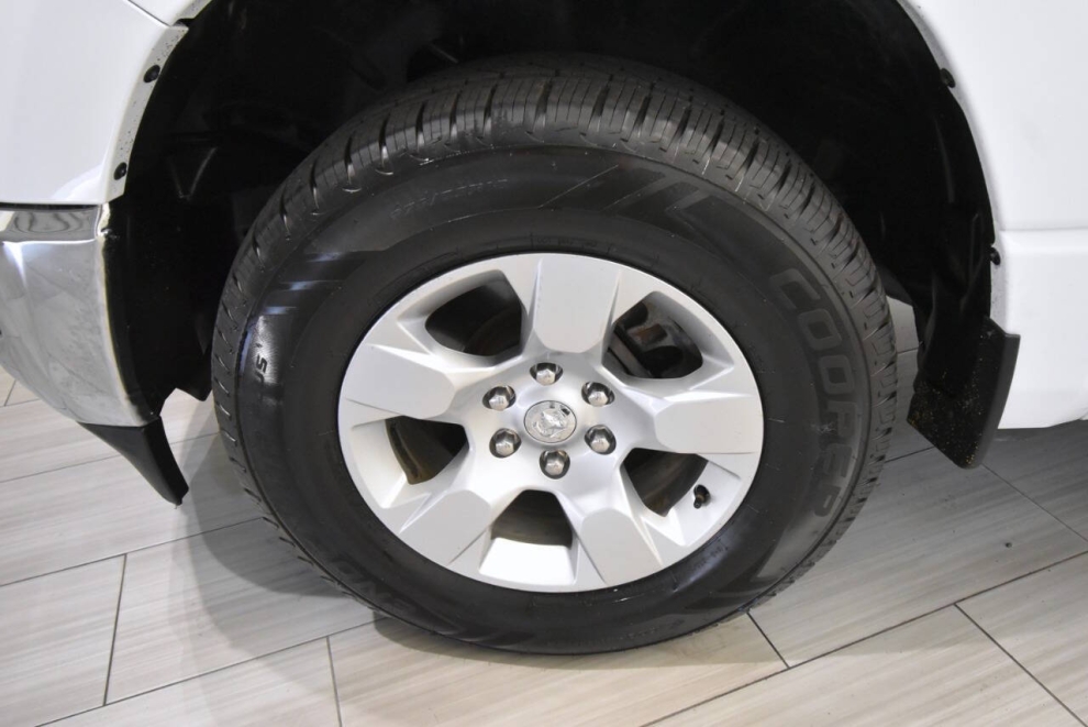 2019 RAM 1500 Big Horn 4x4 4dr Crew Cab 5.6 ft. SB Pickup, , Mileage: 83,503 - photo 9