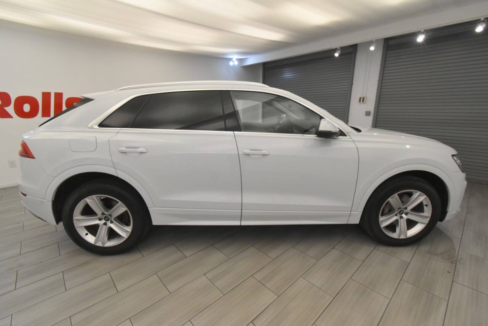 2021 Audi Q8 quattro Premium 55 TFSI AWD 4dr SUV, White, Mileage: 96,682 - photo 5
