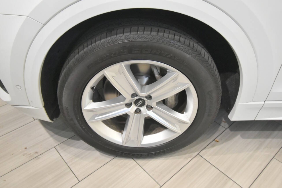 2021 Audi Q8 quattro Premium 55 TFSI AWD 4dr SUV, White, Mileage: 96,682 - photo 8