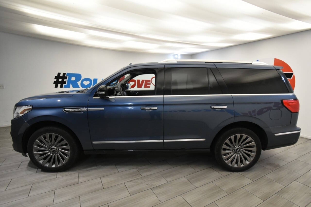 2018 Lincoln Navigator Reserve 4x4 4dr SUV, Blue, Mileage: 77,380 - photo 1