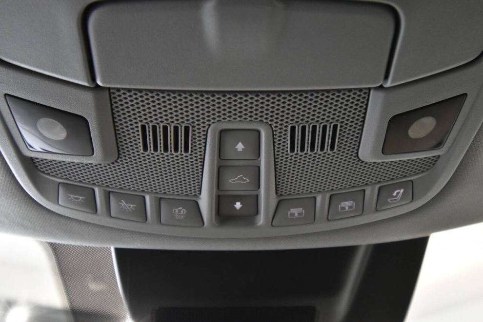 2018 Lincoln Navigator Reserve 4x4 4dr SUV, Blue, Mileage: 77,380 - photo 35