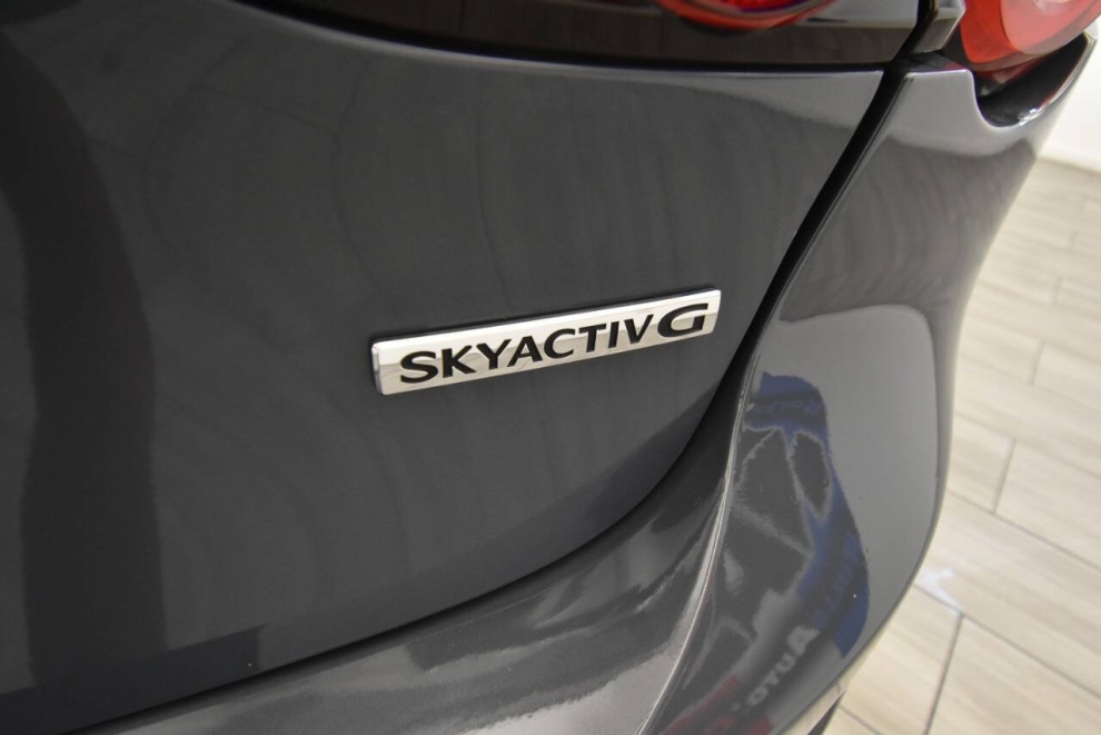 2025 Mazda Mazda3 Hatchback 2.5 S Carbon Edition AWD 4dr Hatchback, Gray, Mileage: 3,559 - photo 31