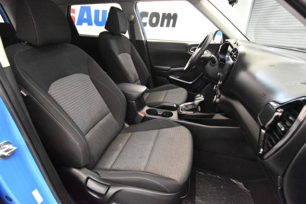 2023 Kia Soul EX 4dr Crossover, Blue, Mileage: 31,748 - photo 14