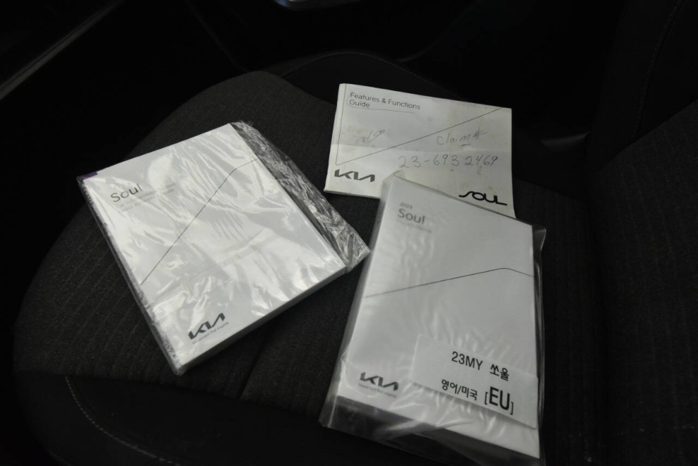 2023 Kia Soul EX 4dr Crossover, Blue, Mileage: 31,748 - photo 30