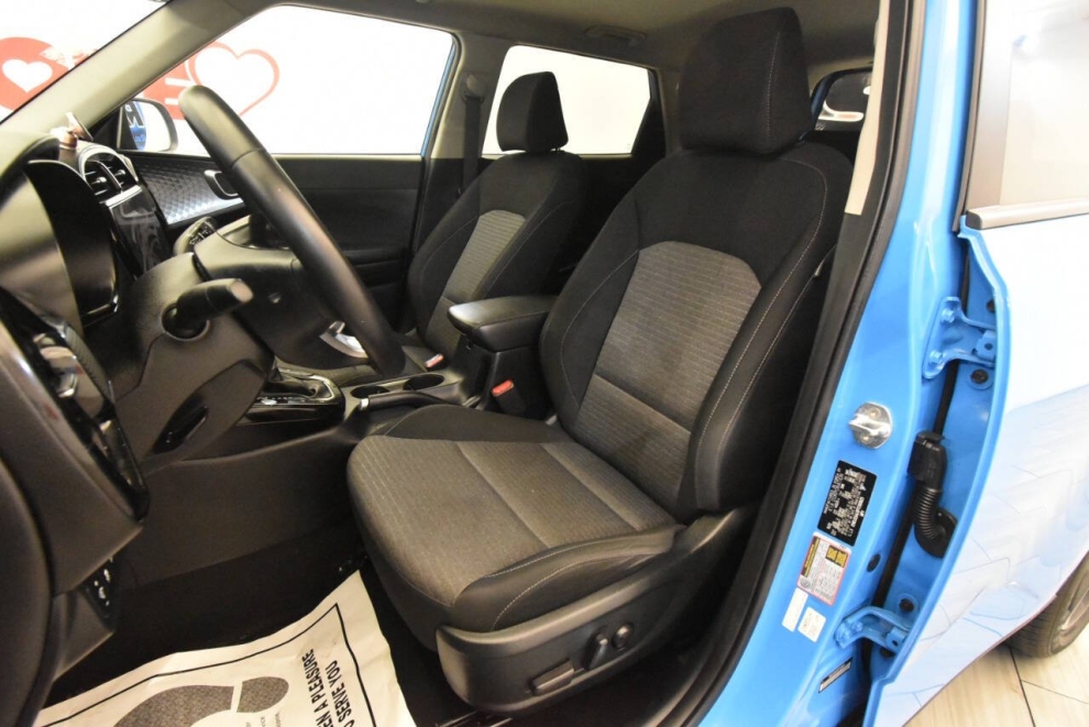 2023 Kia Soul EX 4dr Crossover, Blue, Mileage: 31,748 - photo 9