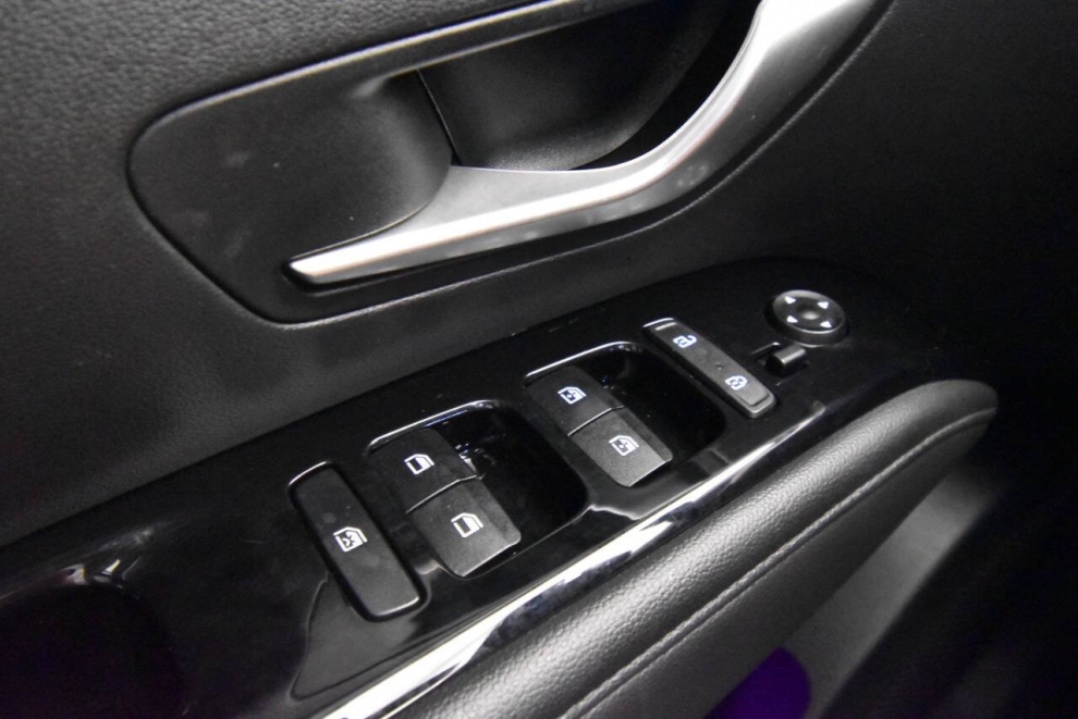 2022 Hyundai Santa Cruz Limited AWD 4dr Crew Cab 4.3ft SB, , Mileage: 83,811 - photo 30