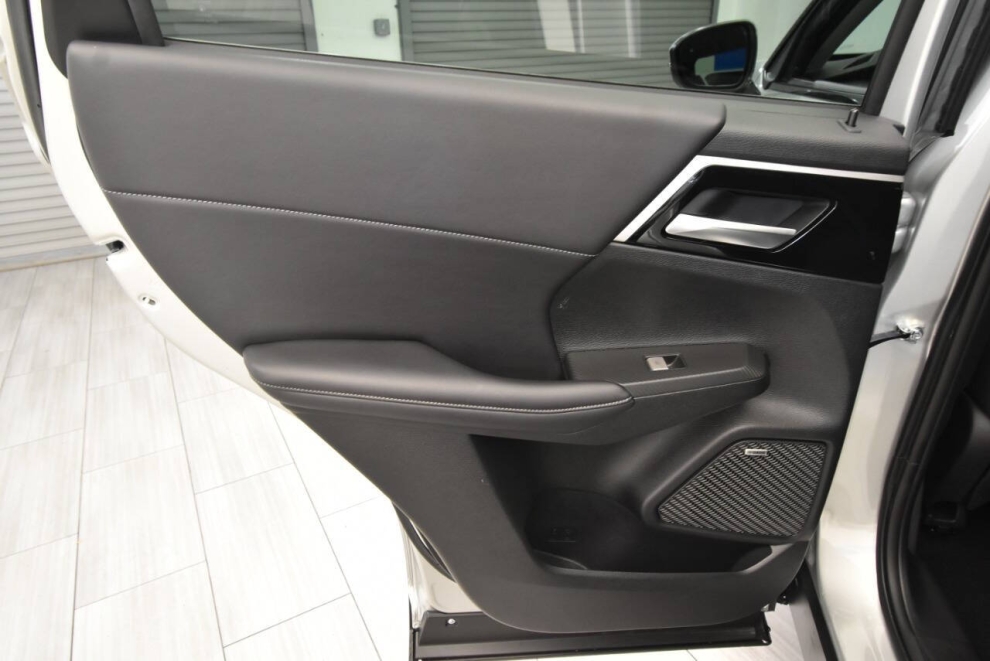 2025 Mitsubishi Outlander SE AWD 4dr SUV, , Mileage: 1,545 - photo 13