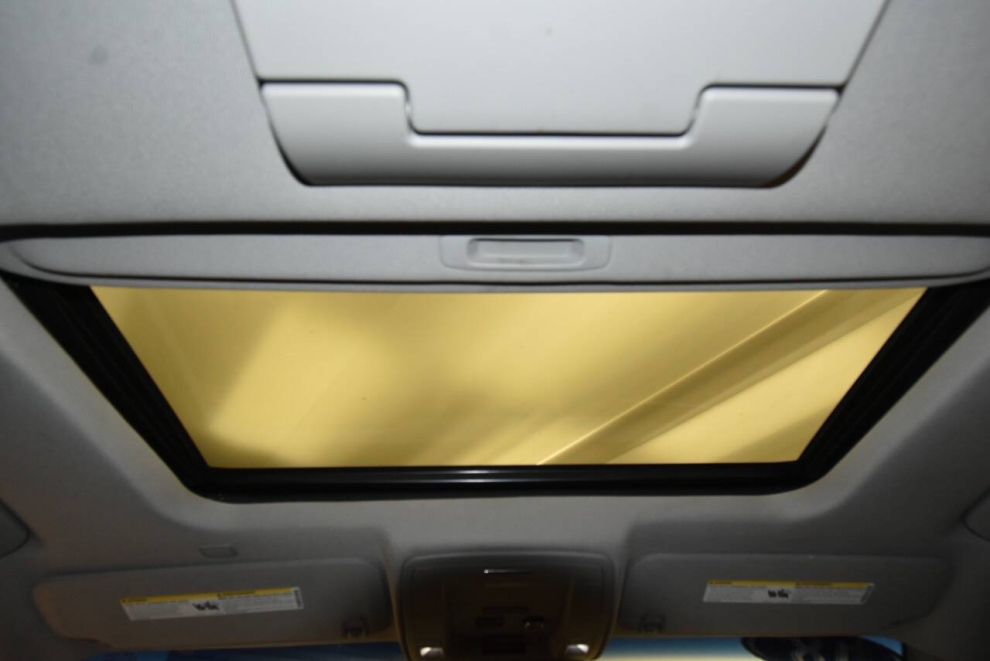 2018 GMC Yukon Denali 4x4 4dr SUV, White, Mileage: 95,949 - photo 19