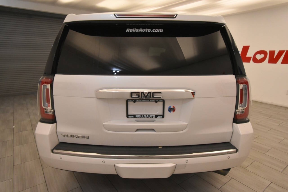 2018 GMC Yukon Denali 4x4 4dr SUV, White, Mileage: 95,949 - photo 3