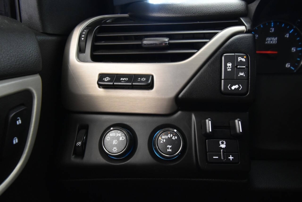 2018 GMC Yukon Denali 4x4 4dr SUV, White, Mileage: 95,949 - photo 30