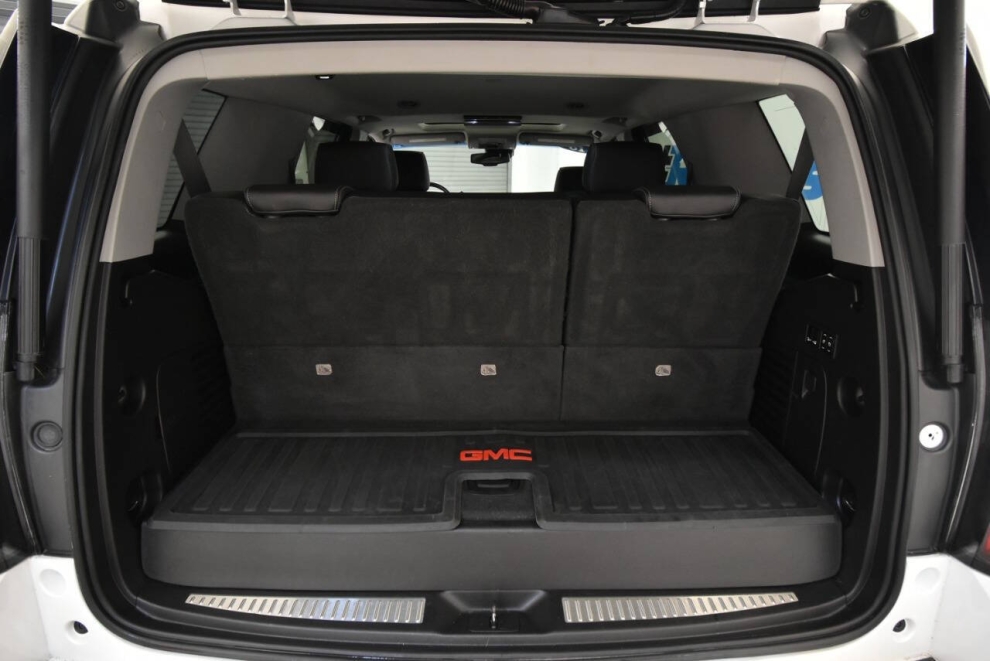 2018 GMC Yukon Denali 4x4 4dr SUV, White, Mileage: 95,949 - photo 34